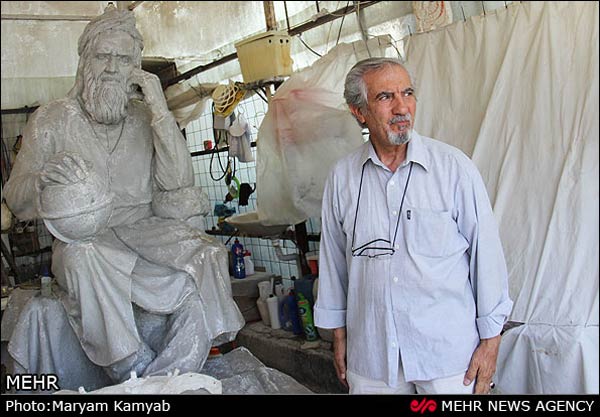 statue-of-Omar-Khayyam-by-Hossein-Fakhimi-1