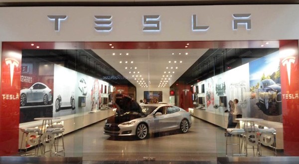 Tesla says in talks with BMW