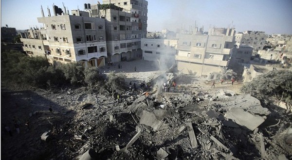 Israeli air strike kills Hamas leader Wife and daughter