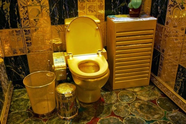 gold_toilet_hong_kong